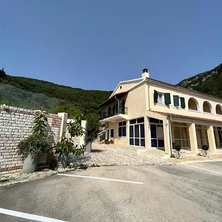 Lithino - 5min From The Agios Ioannis Peristeron (Corfu)