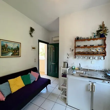 Lithino - 5min From The Apartment Agios Ioannis Peristeron (Corfu)