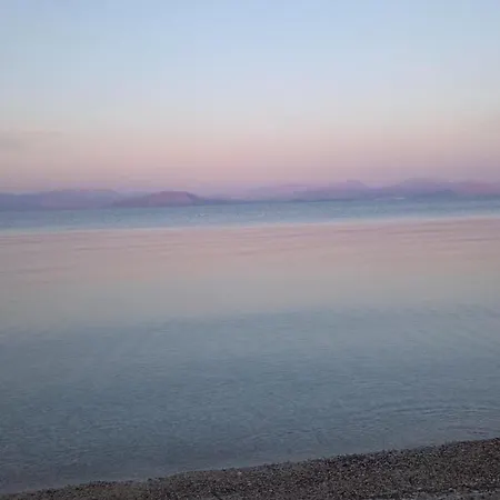 Lejlighed Lithino - 5min From The Agios Ioannis Peristerion