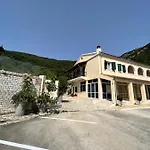 Lithino - 5min From The Agios Ioannis Peristerion