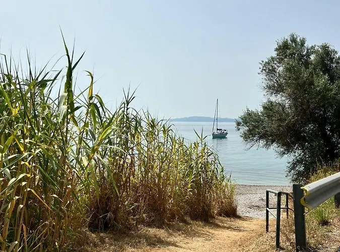 公寓 Lithino - 5min From The 阿基奥斯·伊奥尼斯·佩里斯特